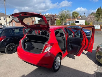 Used Toyota Yaris 2012 for sale - 77936024: Photo