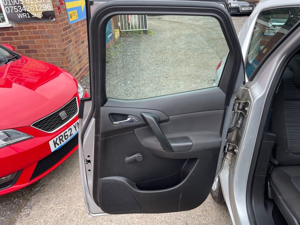 Used Vauxhall Meriva 2015 for sale - 76274035: Photo 25