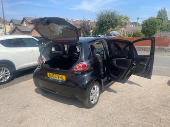 Used Toyota AYGO 2013 for sale - 75306586: Photo