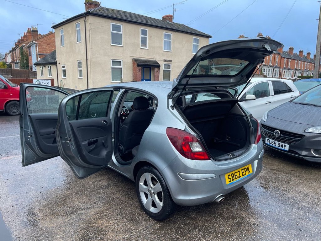 Used Vauxhall Corsa 2013 for sale - 77275723: Photo 2
