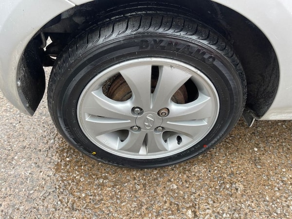 Used Hyundai i10 2012 for sale - 76162800: Photo 28