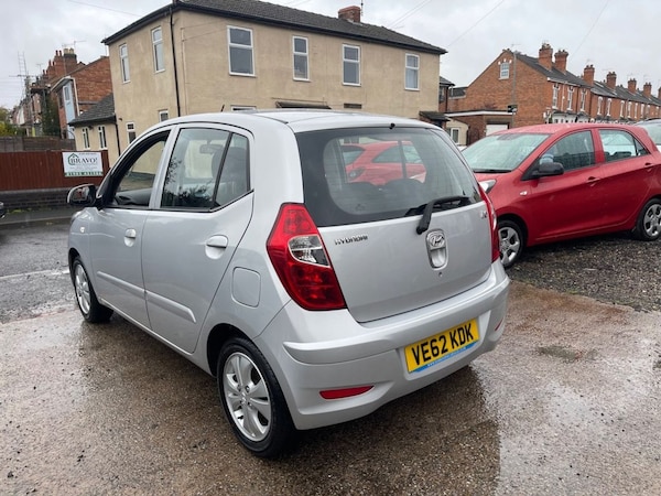 Used Hyundai i10 2012 for sale - 76162800: Photo 35