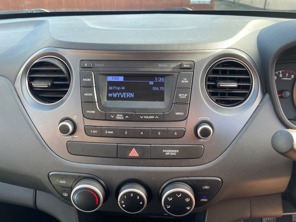 Used Hyundai i10 2018 for sale - 76286074: Photo 12