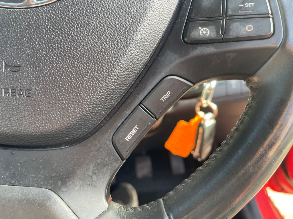 Used Hyundai i10 2018 for sale - 76286074: Photo 16