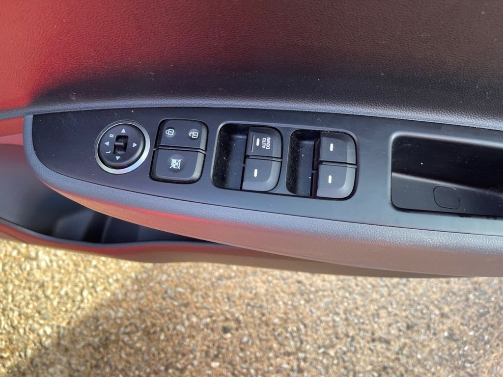 Used Hyundai i10 2018 for sale - 76286074: Photo 22