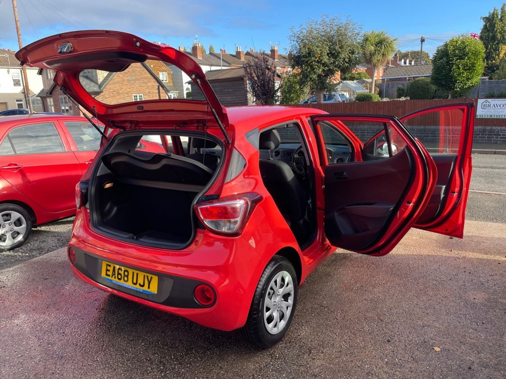 Used Hyundai i10 2018 for sale - 76286074: Photo 4