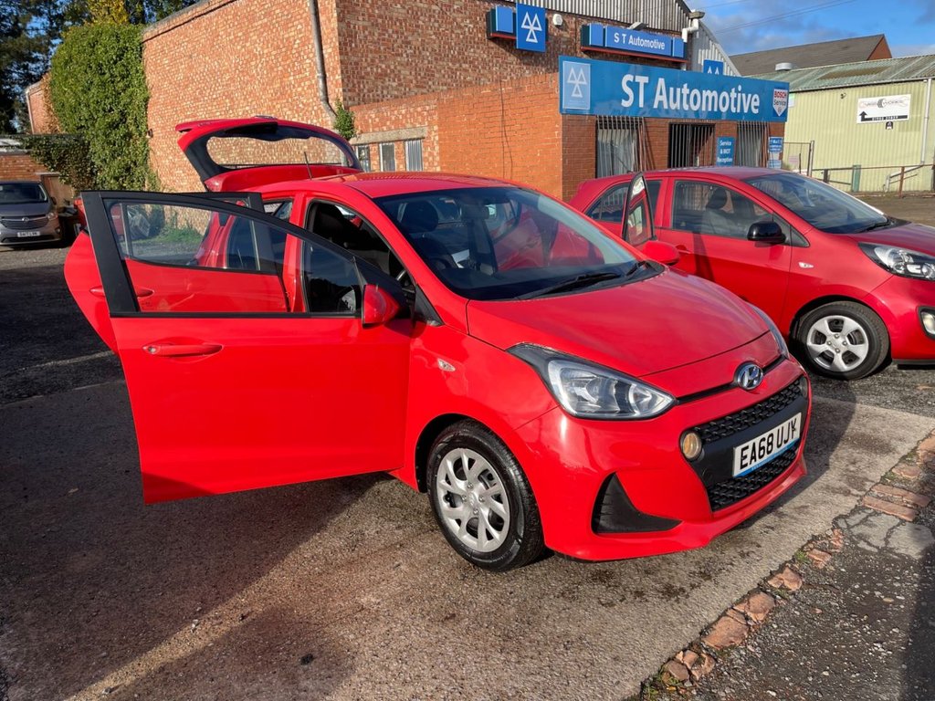 Used Hyundai i10 2018 for sale - 76286074: Photo 5