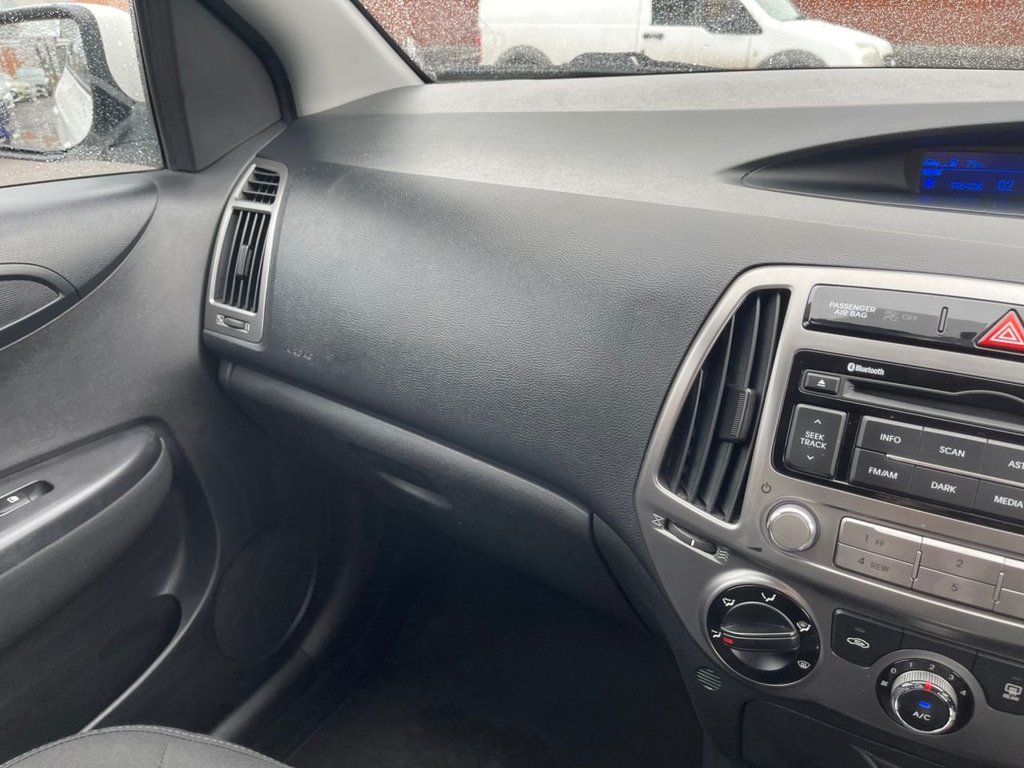 Used Hyundai i20 2013 for sale - 77693624: Photo 14