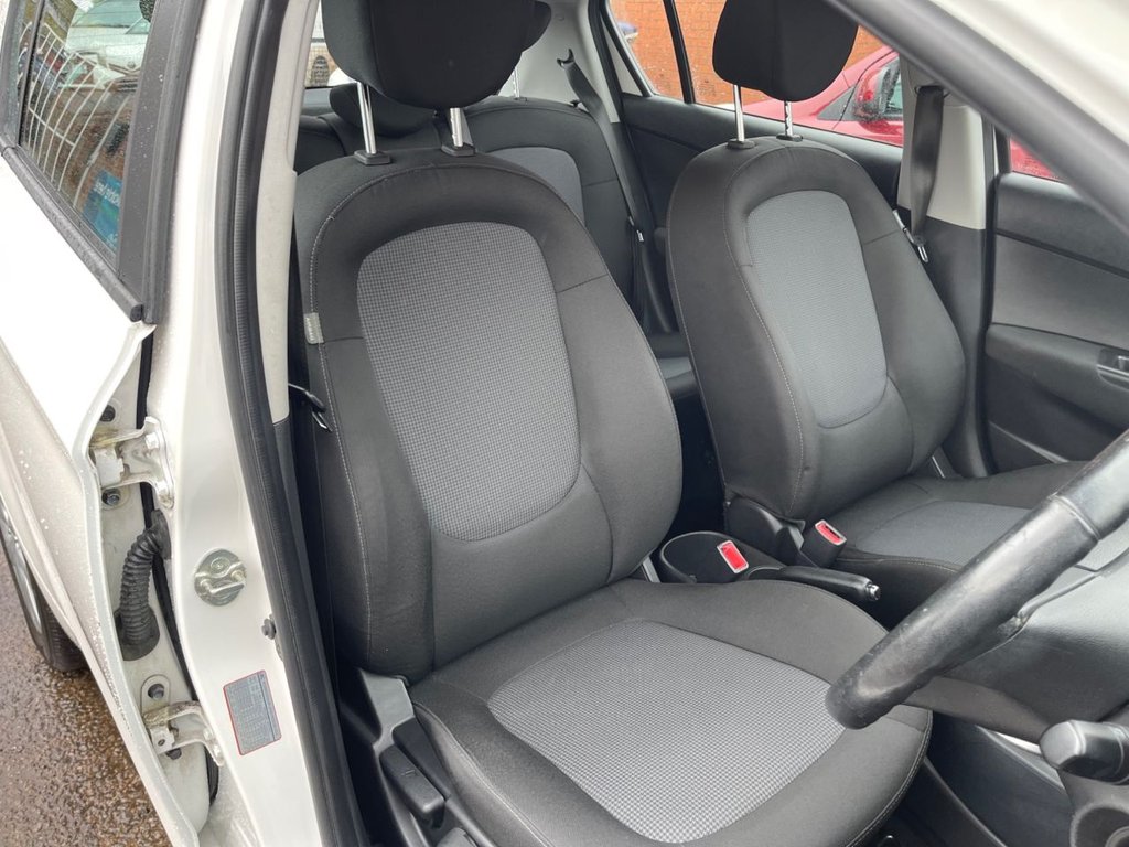 Used Hyundai i20 2013 for sale - 77693624: Photo 19