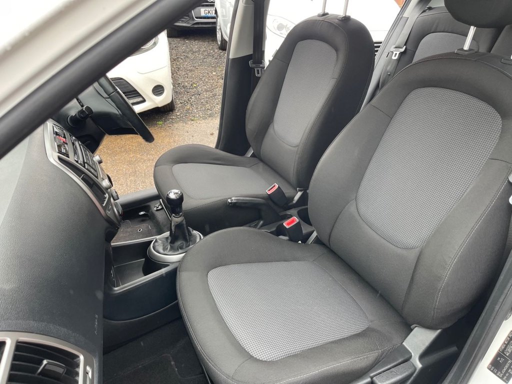 Used Hyundai i20 2013 for sale - 77693624: Photo 24