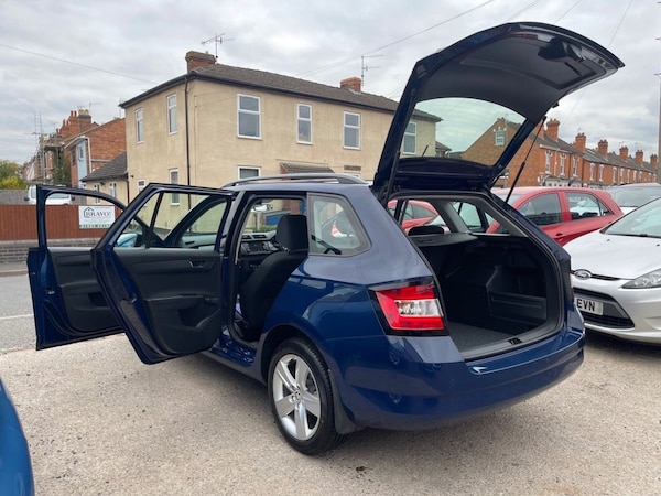 Used Skoda Fabia 2016 for sale - 76048048: Photo 2