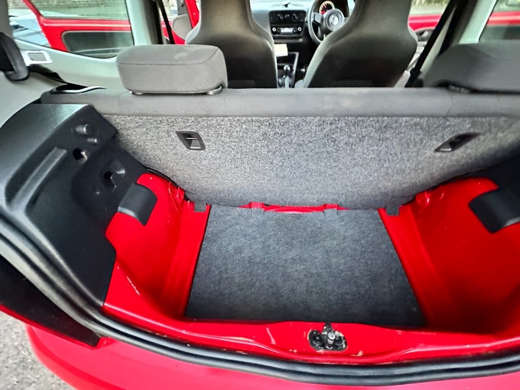 Used Volkswagen up! 2014 for sale - 76570577: Photo 12