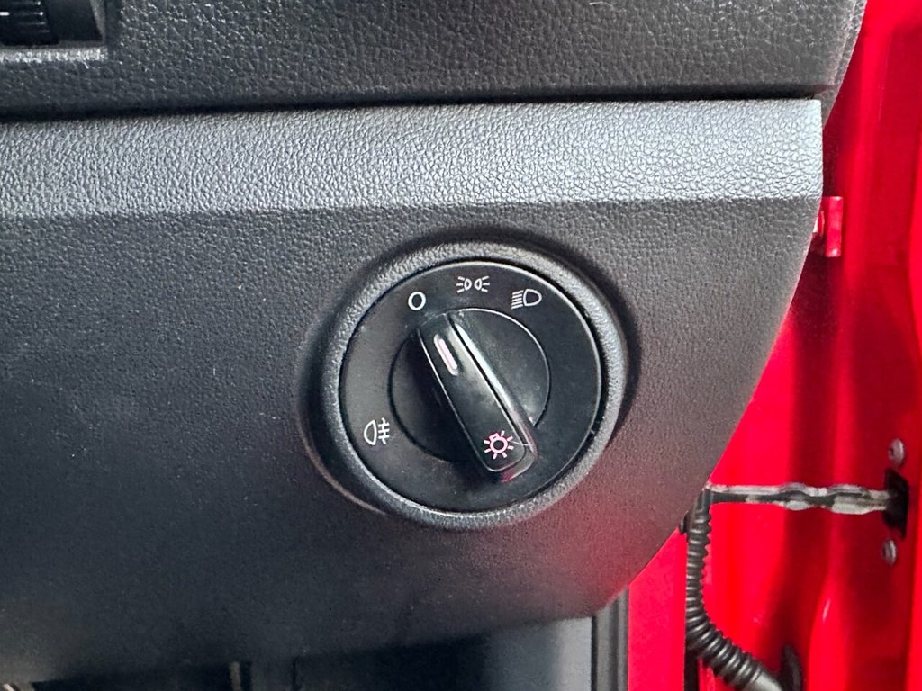 Used Volkswagen up! 2014 for sale - 76570577: Photo 24