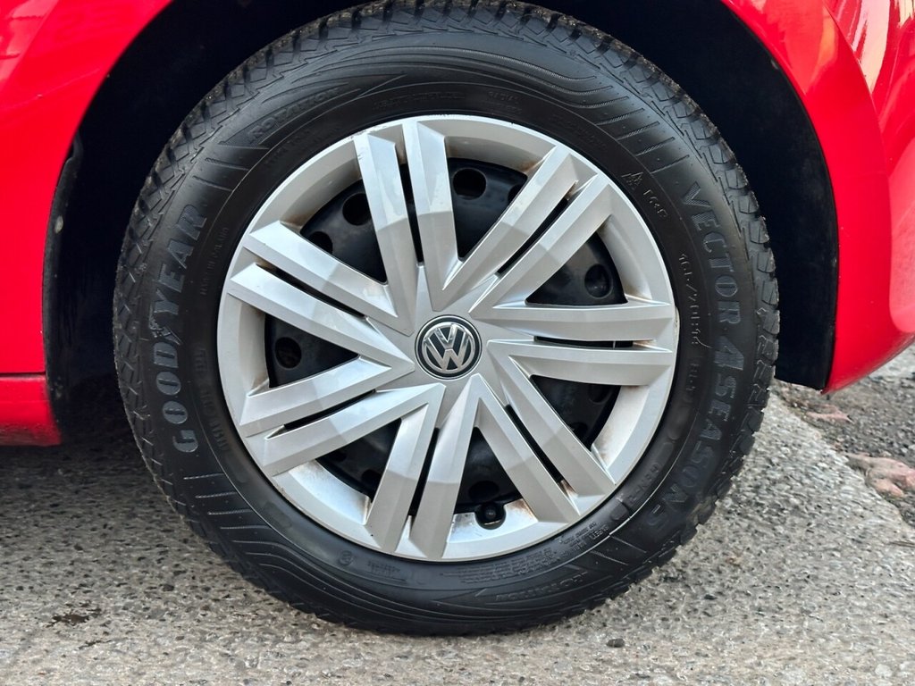 Used Volkswagen up! 2014 for sale - 76570577: Photo 29