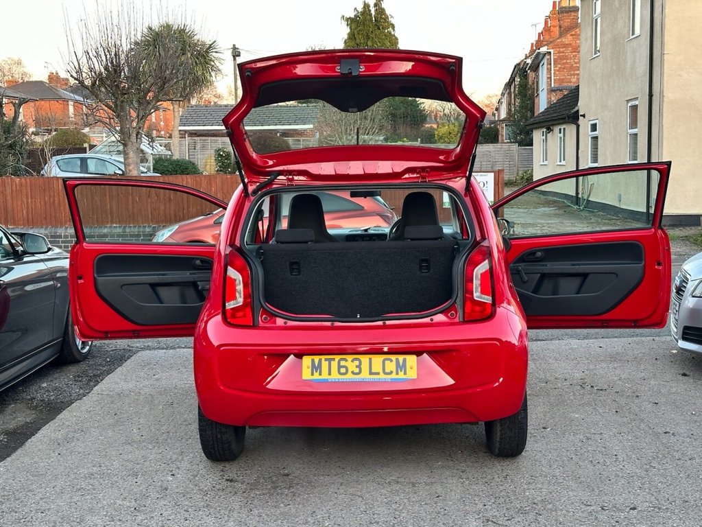 Used Volkswagen up! 2014 for sale - 76570577: Photo 5