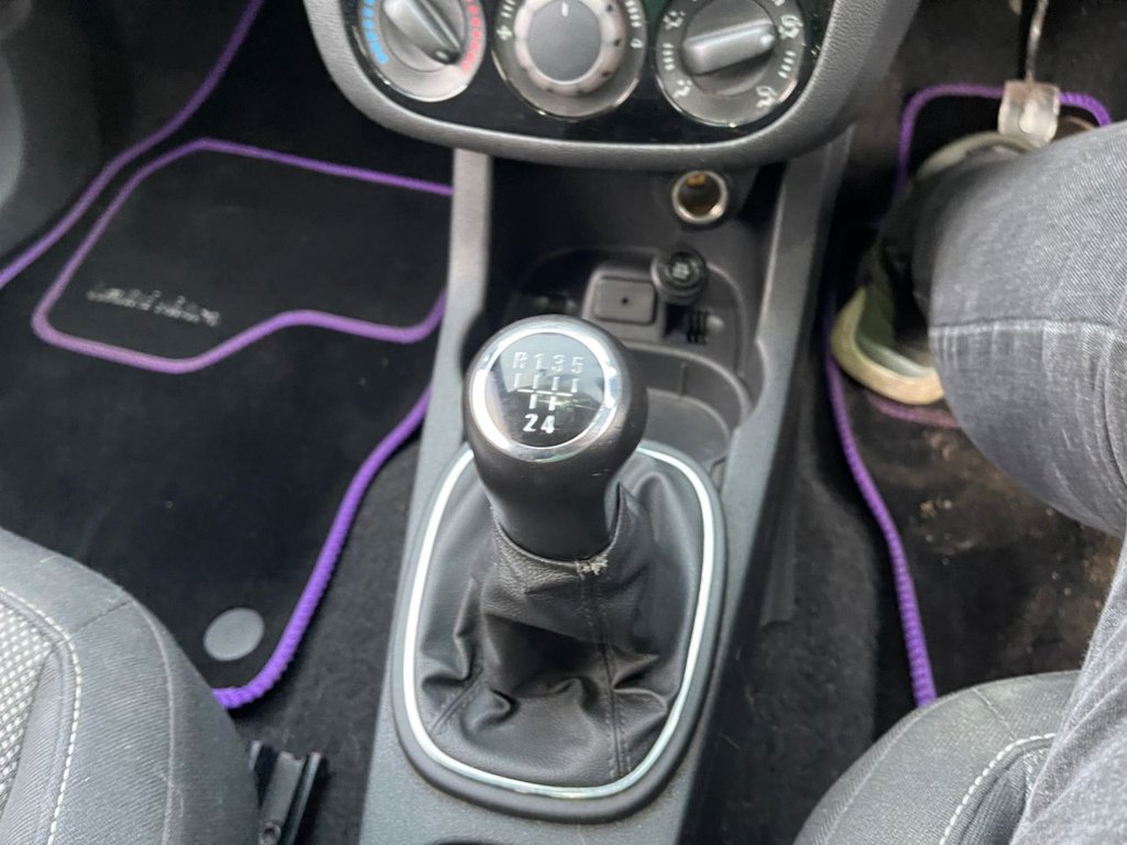 Used Vauxhall Corsa 2013 for sale - 77200125: Photo 10