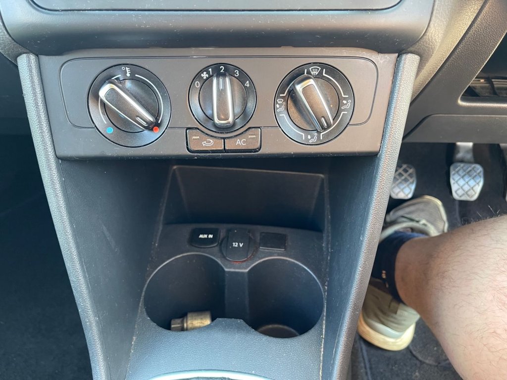 Used Volkswagen Polo 2012 for sale - 77936309: Photo 11