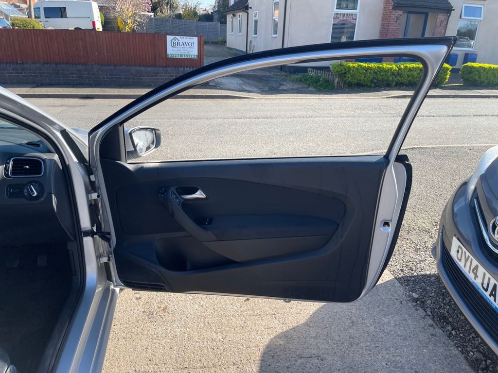 Used Volkswagen Polo 2012 for sale - 77936309: Photo 20