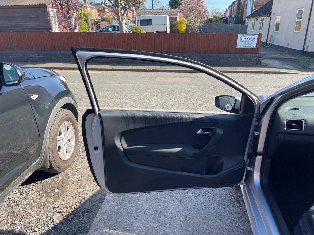 Used Volkswagen Polo 2012 for sale - 77936309: Photo 24