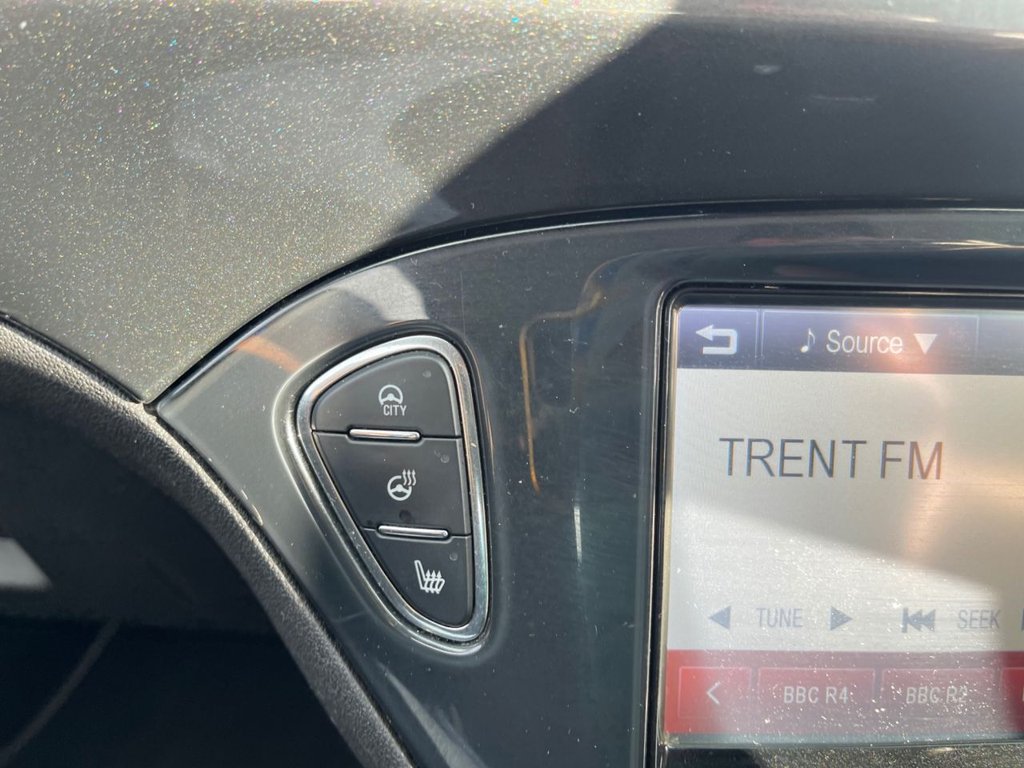 Used Vauxhall Corsa 2015 for sale - 77534228: Photo 13