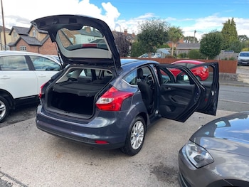 Used Ford Focus 2011 for sale - 75727627: Photo