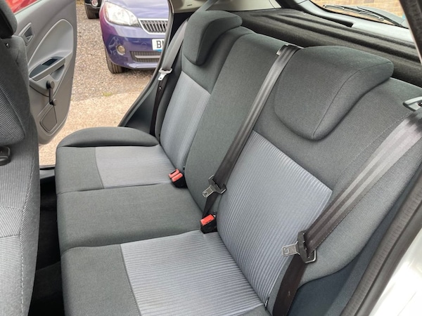 Used Ford Fiesta 2011 for sale - 76086394: Photo 26