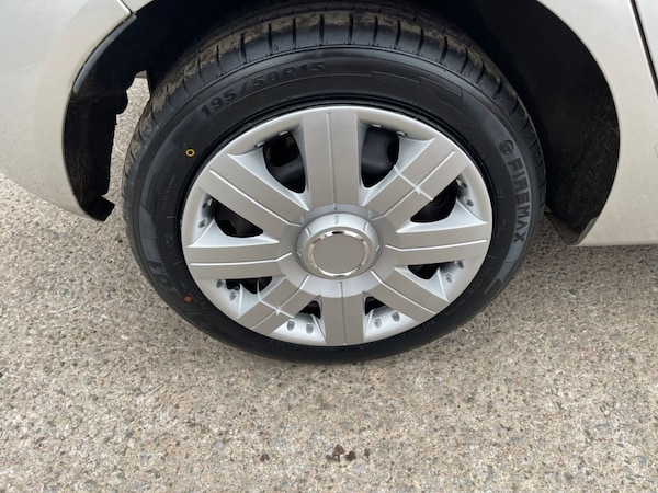 Used Ford Fiesta 2011 for sale - 76086394: Photo 31
