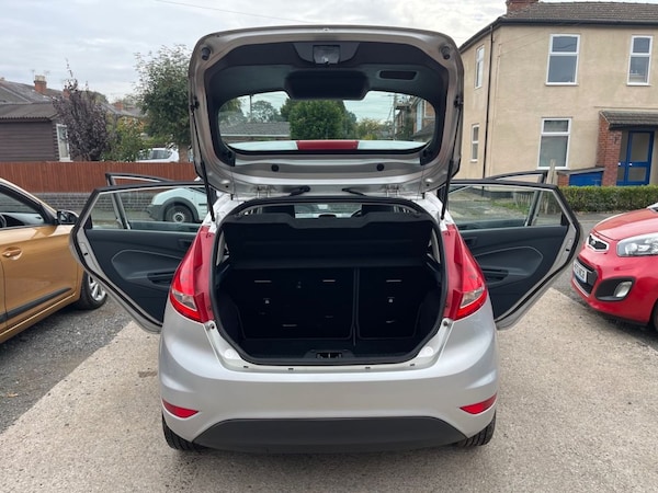 Used Ford Fiesta 2011 for sale - 76086394: Photo 3