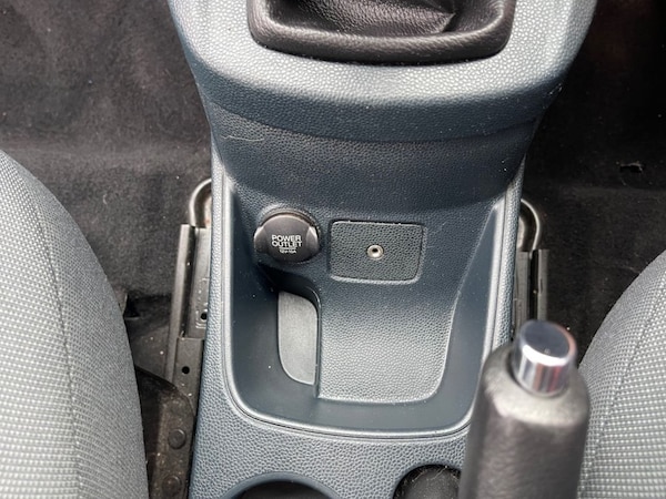 Used Ford Fiesta 2011 for sale - 76086394: Photo 9