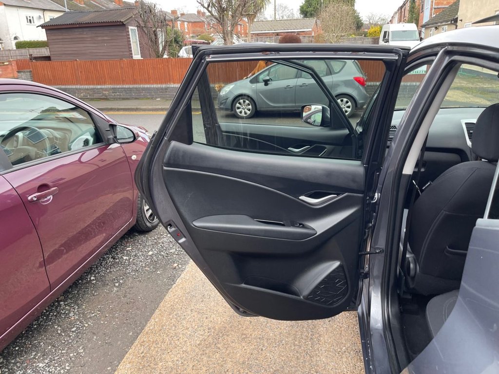 Used Hyundai Ix20 2017 for sale - 77200410: Photo 38