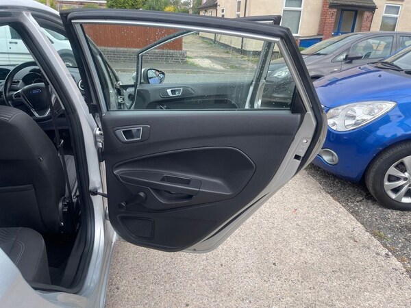 Used Ford Fiesta 2013 for sale - 75253330: Photo 25