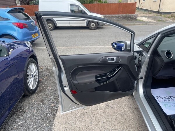 Used Ford Fiesta 2013 for sale - 75253330: Photo 30