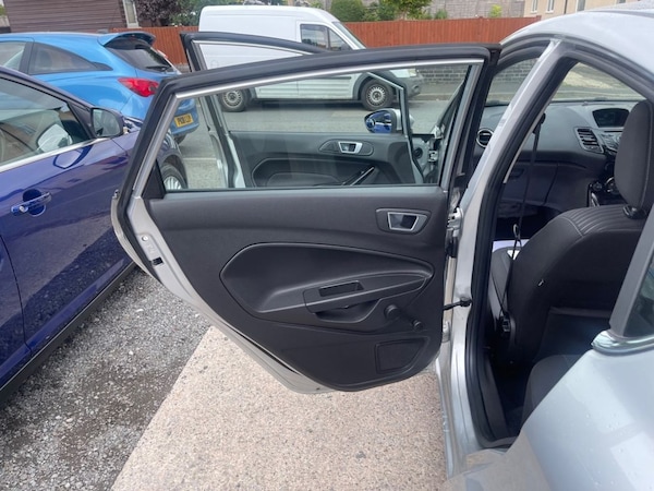 Used Ford Fiesta 2013 for sale - 75253330: Photo 33