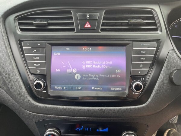 Used Hyundai i20 2016 for sale - 76132149: Photo 21