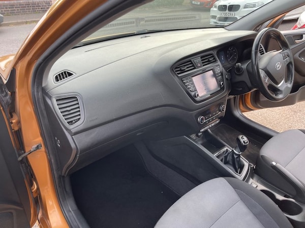 Used Hyundai i20 2016 for sale - 76132149: Photo 32