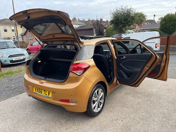Used Hyundai i20 2016 for sale - 76132149: Photo 4