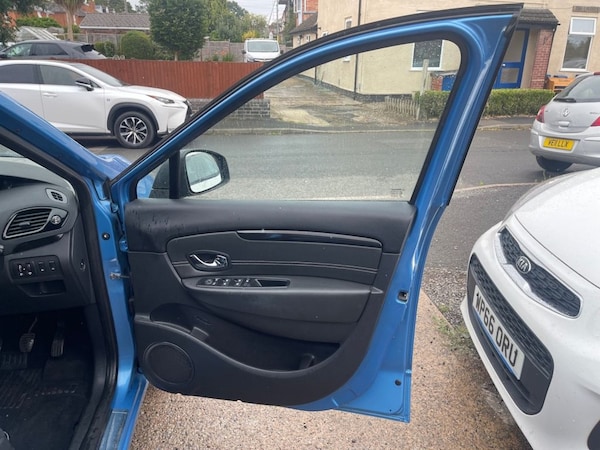 Used Renault Scenic 2013 for sale - 75665909: Photo 28