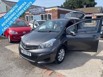 Used Toyota Yaris 2013 for sale - 79300386: Photo