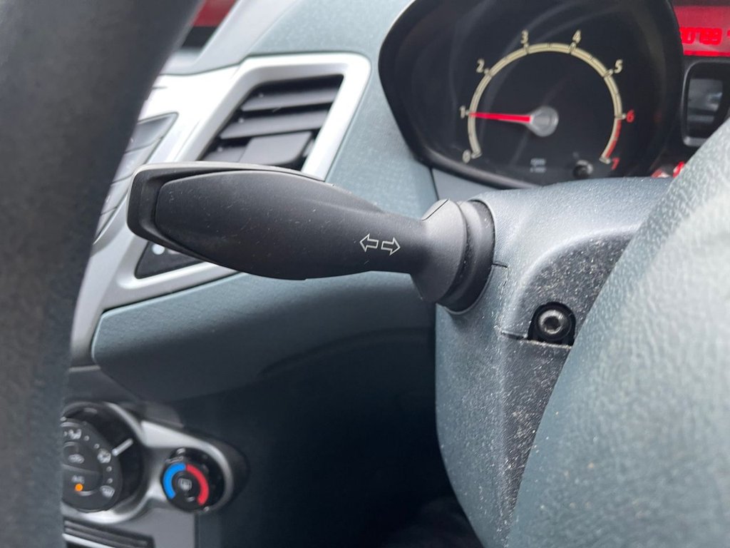 Used Ford Fiesta 2010 for sale - 77139470: Photo 15