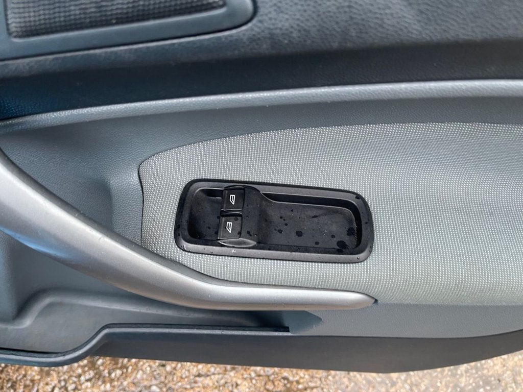 Used Ford Fiesta 2010 for sale - 77139470: Photo 21