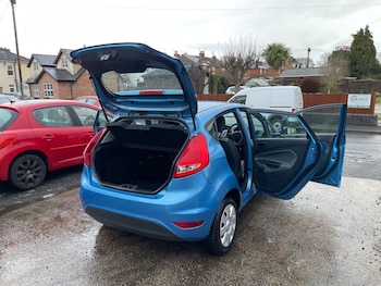 Used Ford Fiesta 2010 for sale - 77139470: Photo