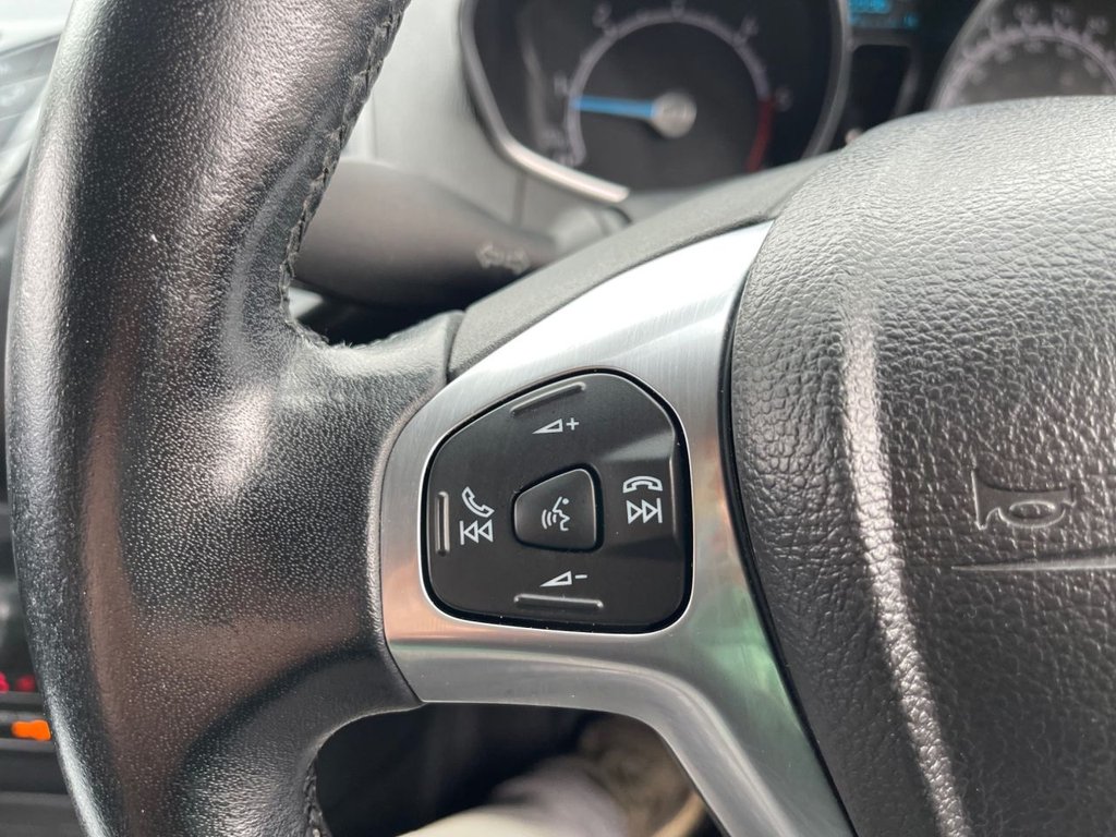 Used Ford Ecosport 2015 for sale - 77463470: Photo 10
