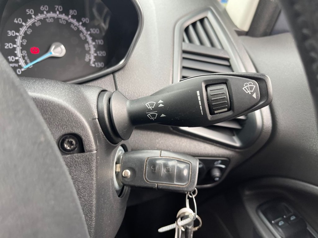 Used Ford Ecosport 2015 for sale - 77463470: Photo 9