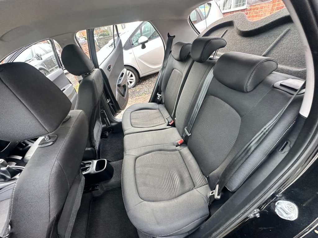 Used Hyundai i10 2017 for sale - 76297137: Photo 12