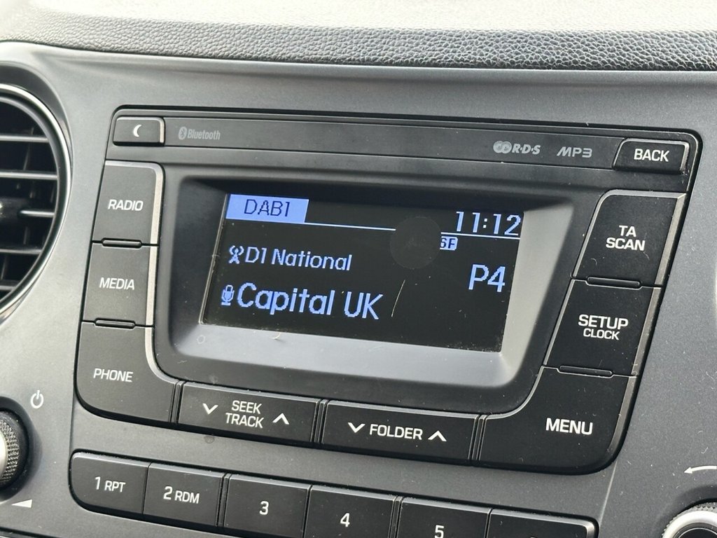 Used Hyundai i10 2017 for sale - 76297137: Photo 20