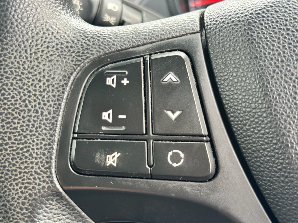 Used Hyundai i10 2017 for sale - 76297137: Photo 25