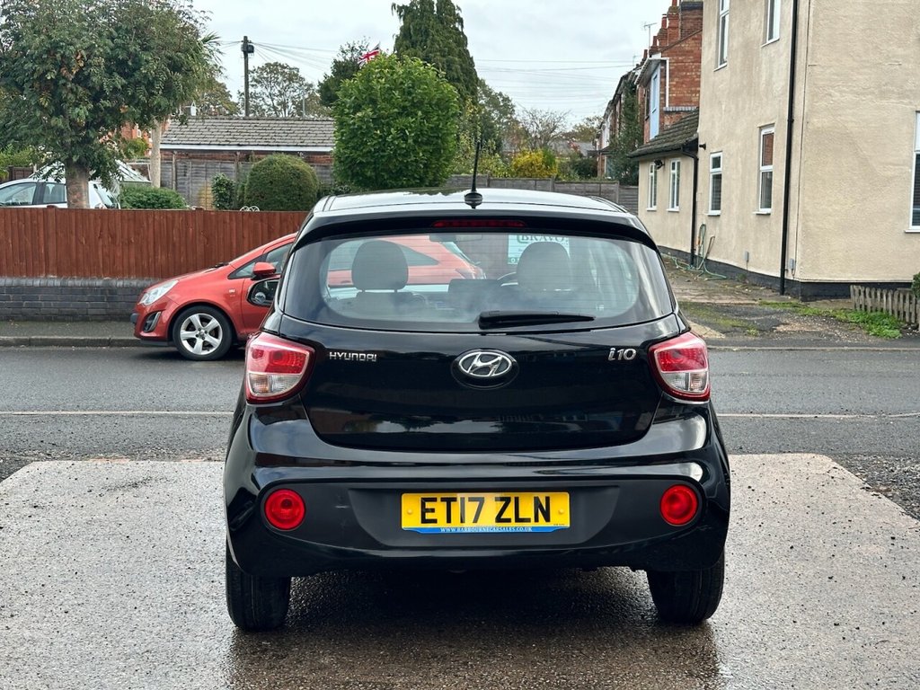 Used Hyundai i10 2017 for sale - 76297137: Photo 36