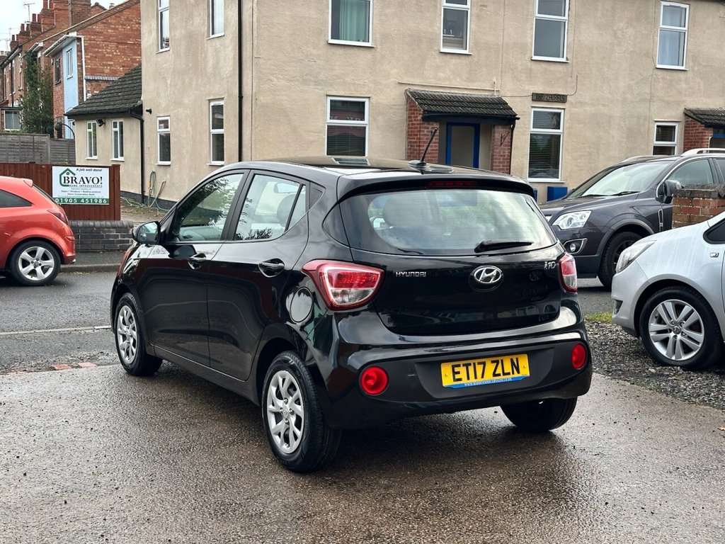 Used Hyundai i10 2017 for sale - 76297137: Photo 37