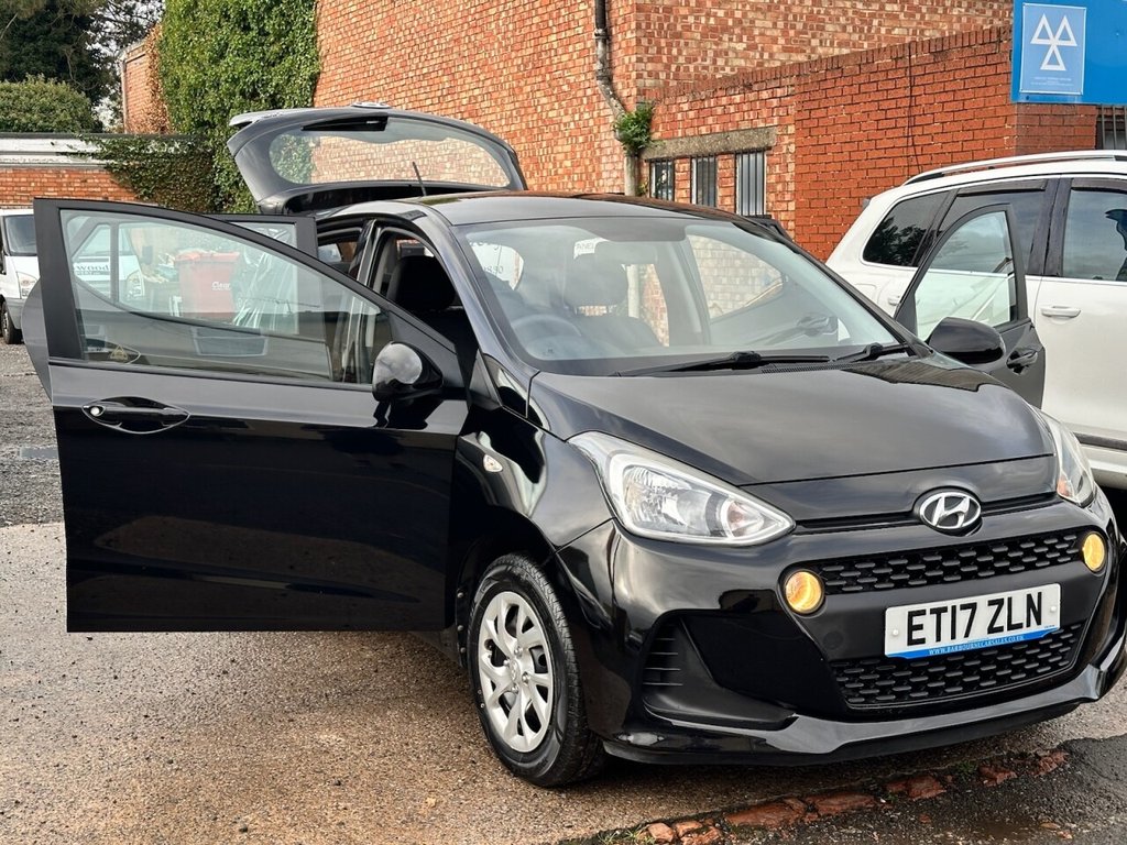 Used Hyundai i10 2017 for sale - 76297137: Photo 5