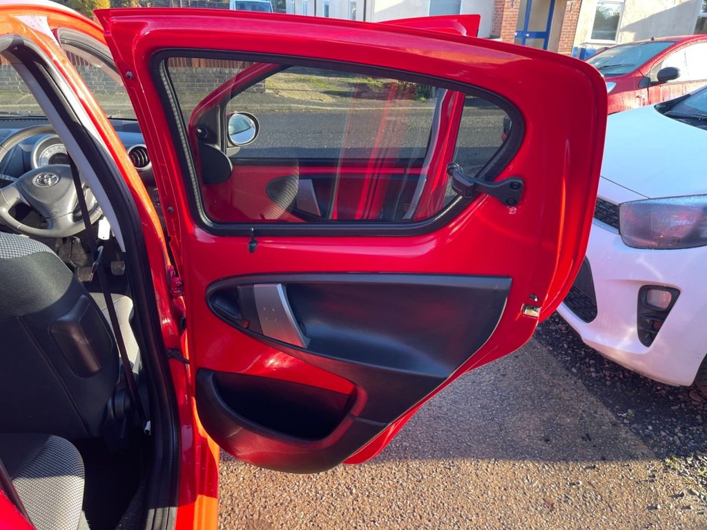 Used Toyota AYGO 2014 for sale - 76792165: Photo 22